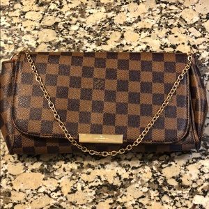 Crossbody clutch bag